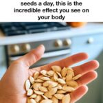 Whitening Teeth Naturally with Bay Leaves and Cloves: A Dental Tip