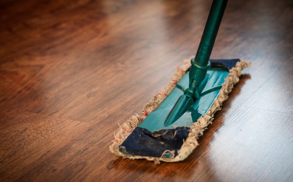 mopping